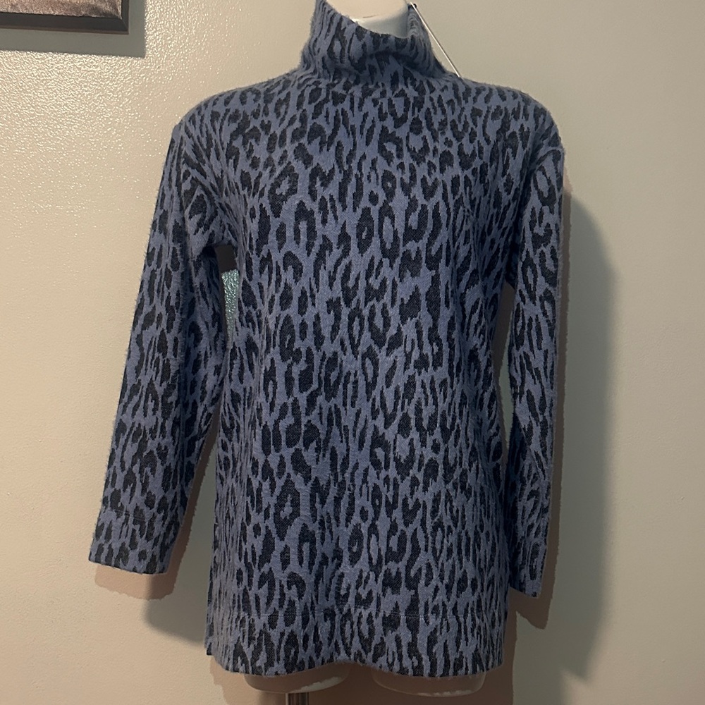 Chico's Blue and Black Leopard Print Turtleneck Top